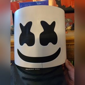 Marshmallow half mask